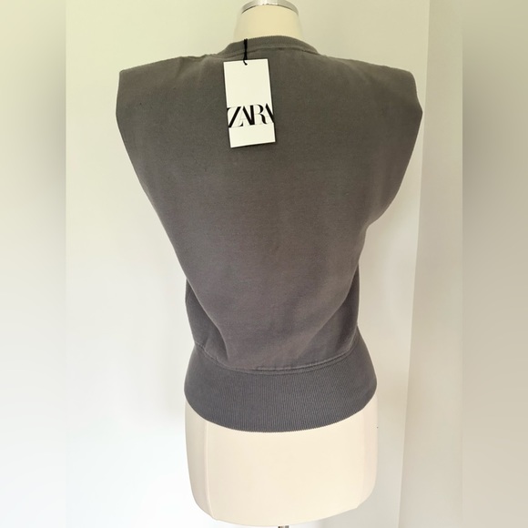 Zara Knit Muscle Knit Top With Padded Shoulder - Picture 6 of 7